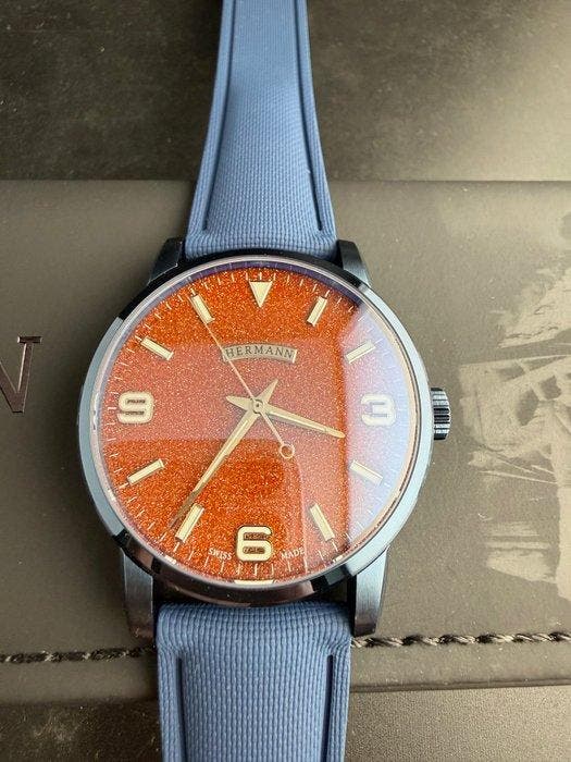Hermann Stellar Blue PVD - Automatic Swiss Made - Aventurine, Handtassen en Accessoires, Horloges | Heren