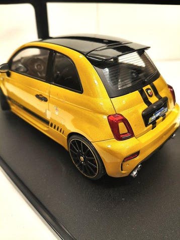 Solido 1:18 - Voiture miniature - Fiat 595 Abarth -, Nieuw