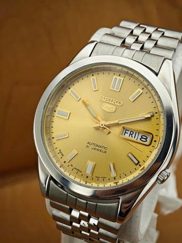 Seiko - 5 Automatic – Ref. 7S26-0360 – Gold Dial – 21 Jewels