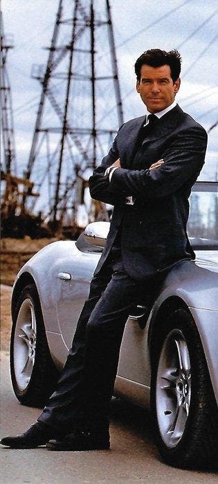 Pierce Brosnan - Autographed Photo The World is Not Enough, Nieuw