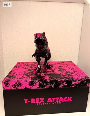Richard Orlinski (1966) - T-REX ATTACK
