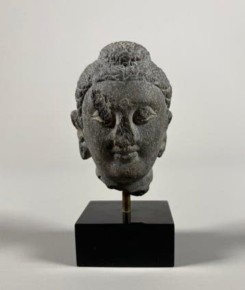 Indo-Griekse koninkrijken, Ier – IIe Steen, Schist