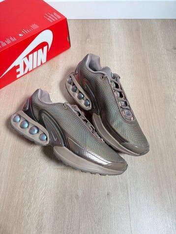 Nike - Sneakers - Maat: EU 43 - Nieuw met tags, Nieuw