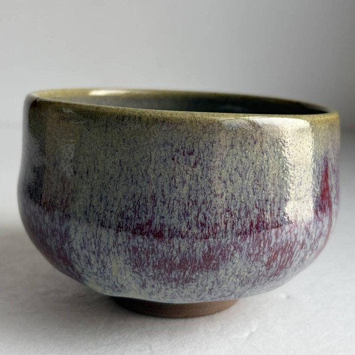 Masterpiece Bizen Ware Cinnabar Glaze Tea Bowl by Toko Umeno, Antiek en Kunst, Antiek | Overige Antiek