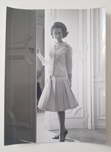 Robert Doisneau (1912–1994) - Madame Rochas, 1961