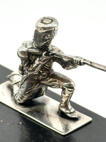 No reserve- Zware massief zilveren miniatuur Grenadier