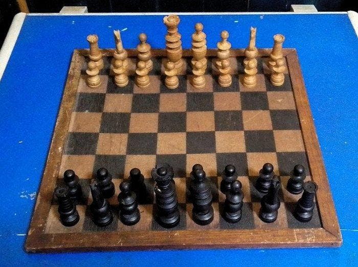 Schaakspel - Regence , cafe de Paris - Hout, Antiek en Kunst, Curiosa en Brocante