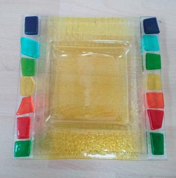 VITRA - Plat - Verre, Antiek en Kunst