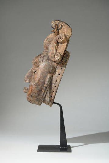 Een houten masker - Kulango - Ivoorkust (Zonder