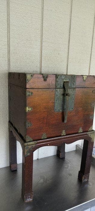 Kist - Hout - Zuid-Korea (Zonder minimumprijs)