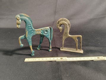 Beeldje - chevaux grecs de style géométrique – Bronze et