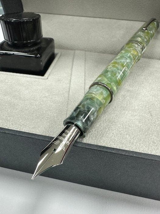 Leonardo Officina Italiana - MZG Giada - #8 steel nib -, Verzamelen, Pennenverzamelingen