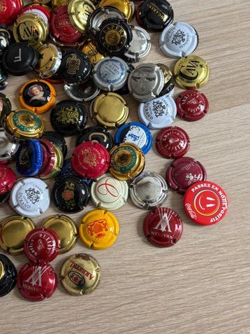 Champagne capsules (348) - Aluminium - 348 champagnecapsules