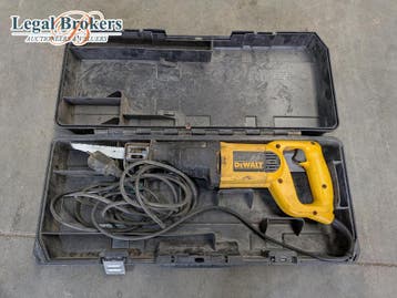 Dewalt DW303 - Reciprozaag, Ophalen of Verzenden, Zo goed als nieuw