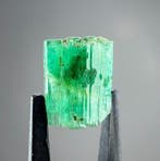 1,80 ct smaragd uit Afghanistan, 8,00 mm × 6,00 mm, ruwe