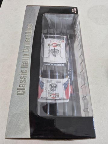 Sunstar 1:18 - Model sportwagen - Lancia Delta Integrale HF