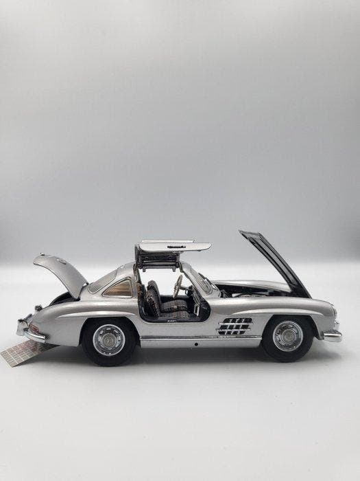 Franklin Mint 1:24 - Voiture miniature - Mercedes-Benz 300SL, Hobby & Loisirs créatifs, Voitures miniatures | 1:5 à 1:12