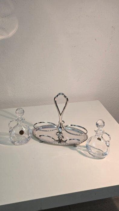 Olie-en-azijnstelletje - .800 zilver - Oliera van zilver en, Antiquités & Art, Antiquités | Argent & Or