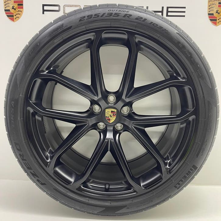 Porsche Macan II GTS ORIGINELE 21inch GT-Design met banden, Autos : Pièces & Accessoires, Pneus & Jantes, Enlèvement