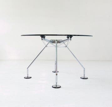 Tecno, NO RESERVE PRICE - Norman Foster - Table - Nomos -