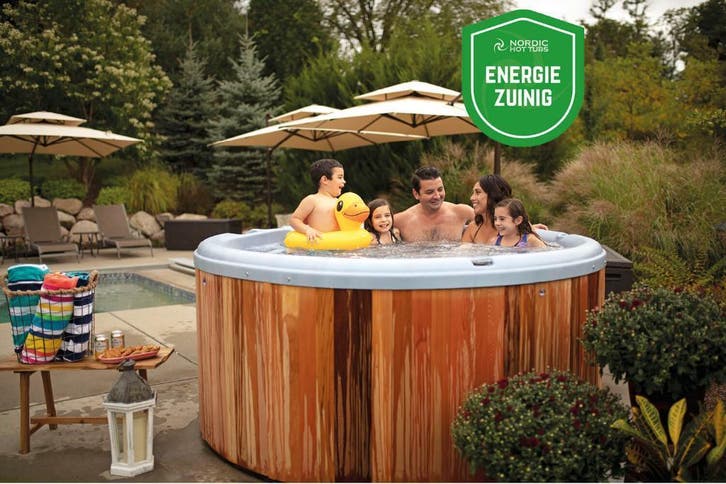 Nordic Hottub Classic Red Cedar Spa, Energiezuinige hot tub, Jardin & Terrasse, Bains à remous et Spas, Enlèvement ou Envoi