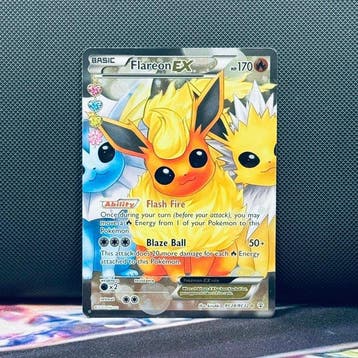 Pokémon Card - FLAREON RC28 - Pokémon, Nieuw