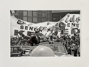Manfred Linus Kreiner - John F. Kennedy — Accueil populaire