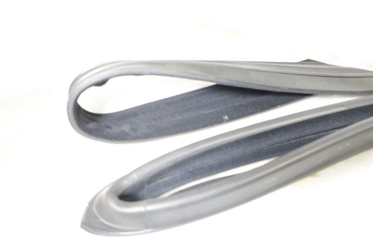 BMW E36 3 Serie Sedan OEM Raamgeleider deur rubber links, Auto-onderdelen, Carrosserie, Ophalen of Verzenden