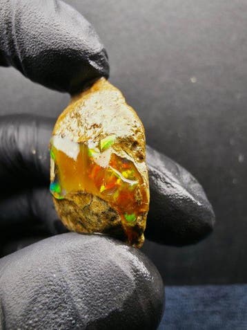 61ct Crystal Opal Specimen Ruw- 12 g