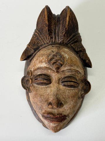 Okuyi/Mukudj masker - Punu - Gabon (Zonder minimumprijs)