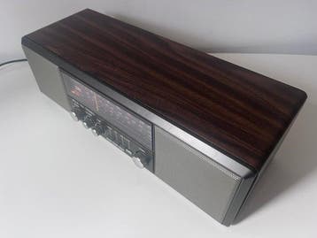 ITT - Viola 350 Tabletop 3-Band Stereo AM/FM Radio