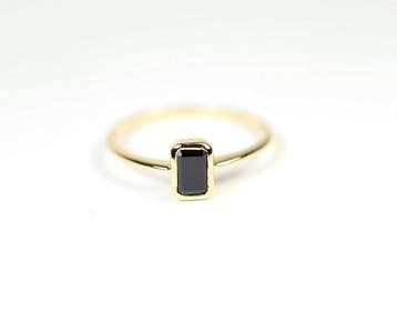 Spinel Ring / verguld / nieuw- 1.18 g - (1)