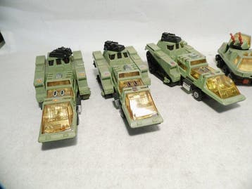 Matchbox 1:43 - Modelmachines (6) - Raider Command - Battle
