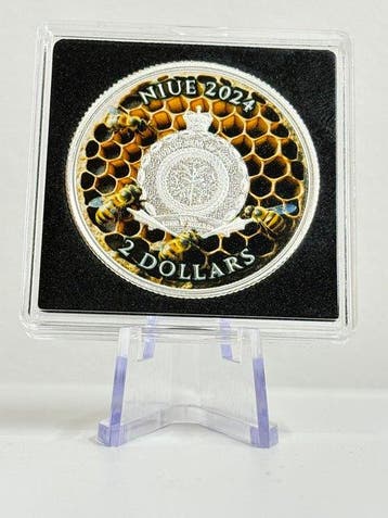 Niue. 2 Dollars 2024 - 1 oz Plata .999 - Bitcoin BEE -