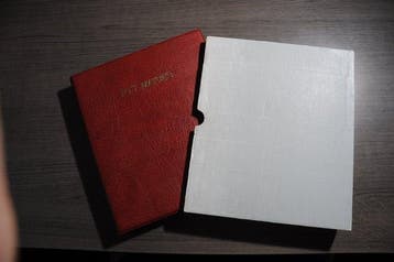 Accessoires - Flinke doos vol met 7 lege Importa albums voor, Gestempeld