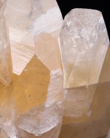 (EXTREMEMENT RARE) CALCITE DORÉE SUR MATRICE De lex-URSS -, Collections