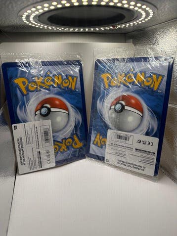 Pokémon - 2 Card - Pikachu Promo card
