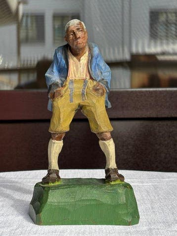 Figuur - Schnitzfigur aus dem Schwarzwald - Hout