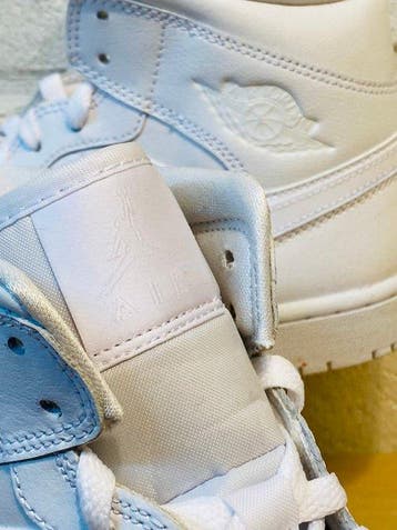 Air Jordan - AJ1 Triple White P42 - Sneakers - Maat: EU 42 -, Kleding | Heren, Nieuw