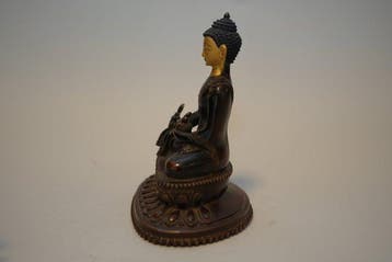 Figure en bronze fin du XXe siècle représentant Bouddha