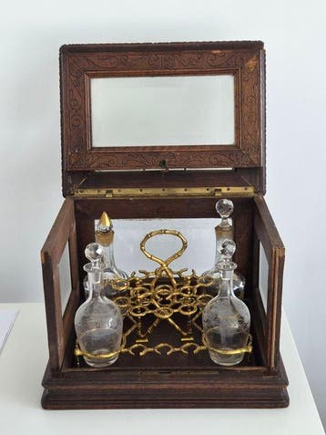 Drankservies - Antique French wooden 19th-century Tantalus