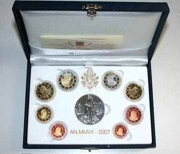 3,88 Euro, munten set 1 Cent-2 Euro 2007 Vatikan Benedikt..., Postzegels en Munten, Munten | Europa | Euromunten, Verzenden, België