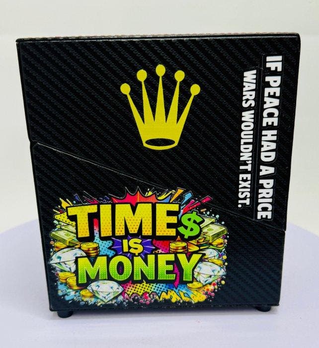 Vanessa Fodera (1981) - ROLEX vs TIME IS MONEY - Coffret, Antiquités & Art, Art | Objets design