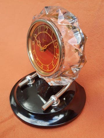 Horloge de buffet - Bakélite, En alliage, Cristal -