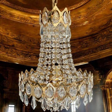 Kroonluchter - in kristal, elegantie en raffinement