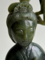 Chinese Spinach Green Jade Figure of Guanyin - Jade - China, Antiek en Kunst