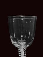 Wijnglas - Georgisch ondoorzichtig twist wijnglas c1760 -