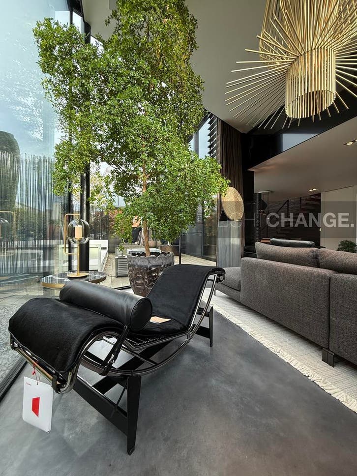 Cassina 4 Hairy Skin of Leder OUTLET -40% -50% LC4 LC2 NIEUW, Huis en Inrichting, Fauteuils, Nieuw, Leer, Metaal