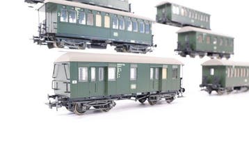 Liliput H0 - Wagon de passagers pour trains miniatures (6) -