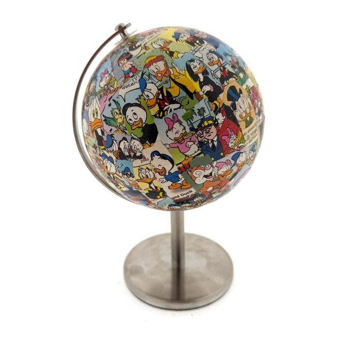 Koen Betjes (1992) ft Siriwat - Donald Duck Collage POP -, Antiek en Kunst, Kunst | Designobjecten